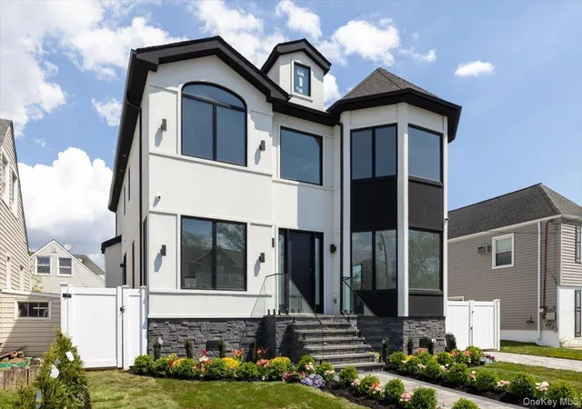 Photo 1 of Single family home for sale at 544 Arlington Rd, Hempstead, NY 11516 | MLS# 1034077 | Listing updated on 2026-09-22