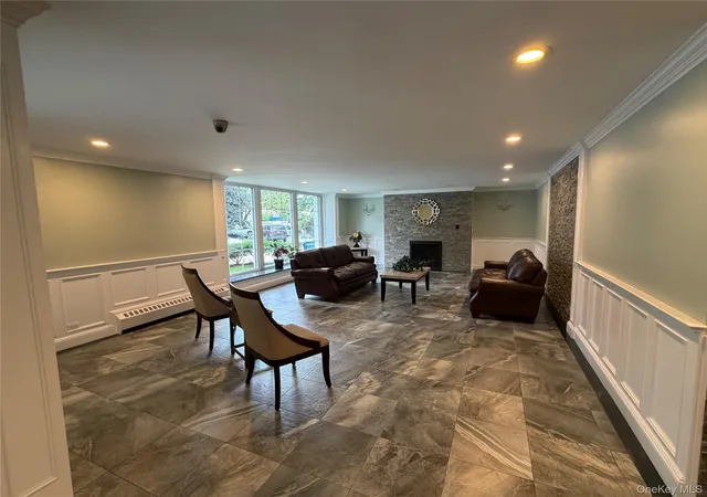 Listing Photo 2 - Condo for sale in building located at 86-10 151St Ave, New York, NY 11414 - Unit #6N