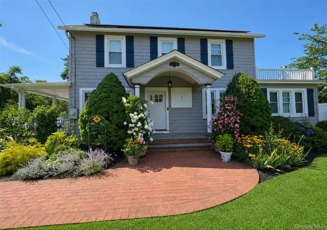 Photo 3 of Sale Pending at 9 Ocean Ave, Babylon, NY 11701 | MLS# 1034164 | Listing updated on 2026-09-11