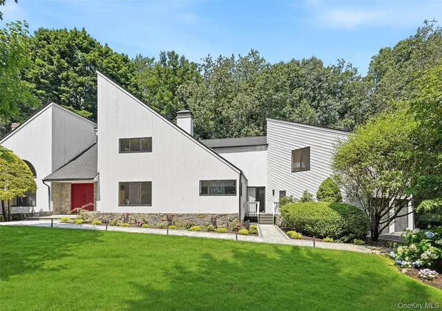 Single family home for sale at 6 Harrows Ln, Harrison, NY 10577 | MLS# 1034176