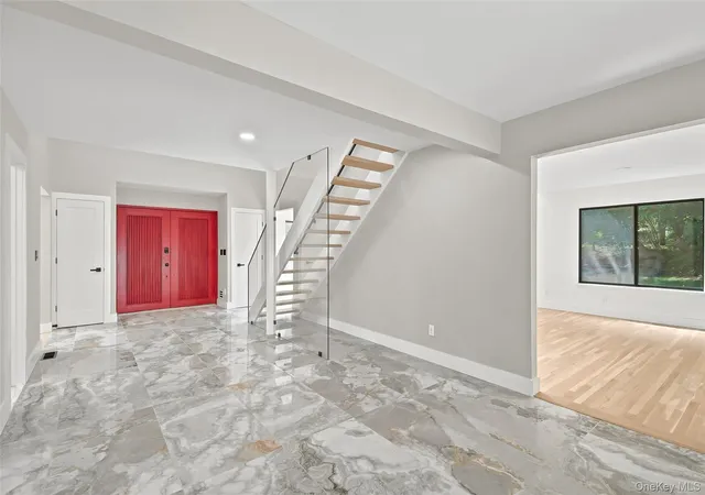 Photo 3 of Mansion for sale at 6 Harrows Ln, Harrison, NY 10577 | MLS# 1034176 | Listing updated on 2026-09-14