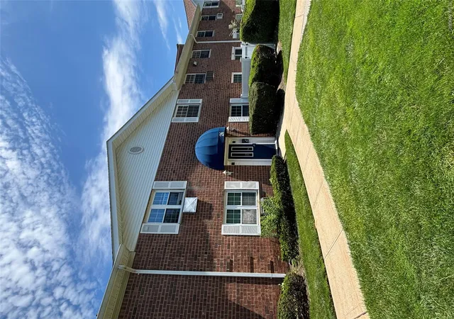 Photo 2 of Condo for sale at 460 Old Town Rd #26M, Brookhaven, NY 11776 | MLS# 1034235 | Listing updated on 2026-09-15