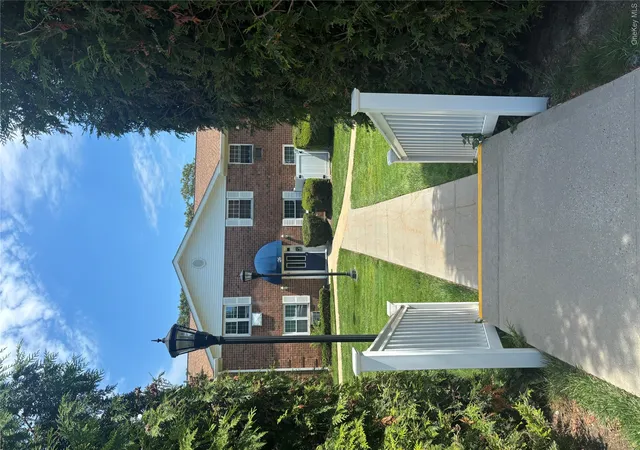 Photo 3 of Condo for sale at 460 Old Town Rd #26M, Brookhaven, NY 11776 | MLS# 1034235 | Listing updated on 2026-09-15