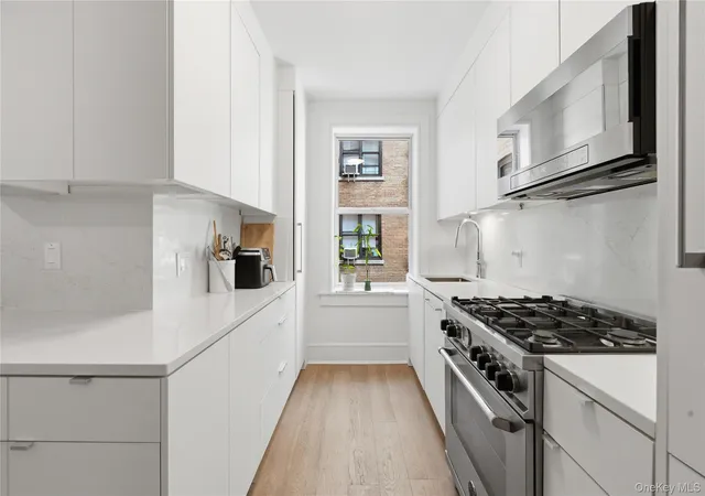 Photo 2 of Condo for sale at 148-09 Northern Blvd #3C, New York, NY 11354 | MLS# 1034426 | Listing updated on 2026-09-30