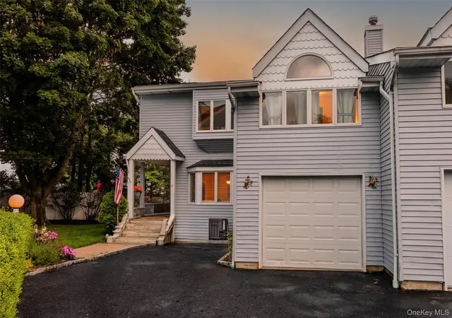 Photo 1 of Sale Pending at 2 Windsor Ct, Babylon, NY 11701 | MLS# 1034464 | Listing updated on 2026-09-11