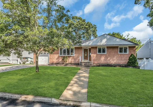 Photo 1 of Sale Pending at 50 Jerome St, Babylon, NY 11757 | MLS# 1034488 | Listing updated on 2026-10-01
