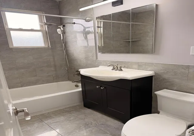 Photo 3 of House for sale at 25 Trinity Pl #3M, New Rochelle, NY 10805 | MLS# 1034718 | Listing updated on 2026-09-11