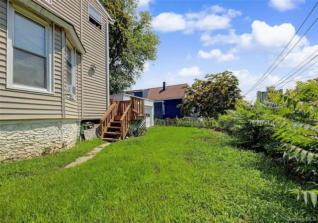 Listing Photo 4 - Condo for sale in building located at 20 Aka 22 Crescent Pl, Yonkers, NY 10704