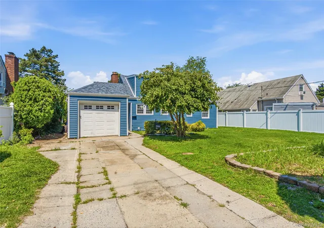 Photo 3 of Single family home for sale at 1009 Centennial Ave, Hempstead, NY 11510 | MLS# 1034753 | Listing updated on 2026-09-13