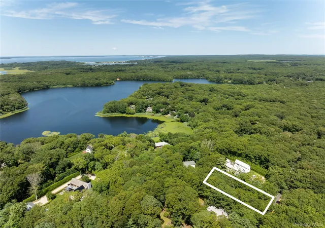 Photo 2 of Single family home for sale at 141 W Neck Rd, Southampton, NY 11968 | MLS# 1034856 | Listing updated on 2026-10-04