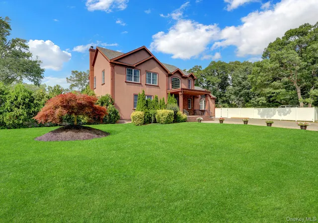 Photo 1 of Sale Pending at 21 Morris Ave, Brookhaven, NY 11772 | MLS# 1034905 | Listing updated on 2026-09-29