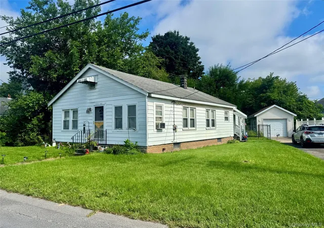 Photo 1 of Single family home for sale at 16 Esopus Ave, Ulster, NY 12401 | MLS# 1035122 | Listing updated on 2026-10-07