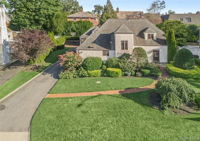 Photo 3 of Single family home for sale at 21420 26th Avenue, New York, NY 11360 | MLS# 1035139 | Listing updated on 2026-09-12
