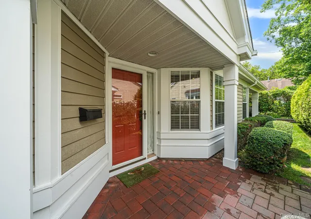 Photo 3 of Sale Pending at 276 Glen Dr, Brookhaven, NY 11961 | MLS# 1035207 | Listing updated on 2026-09-10