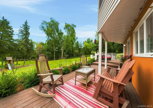 Photo 3 of Single family home for sale at 412 Laroe Rd, Chester Town, NY 10918 | MLS# 1035387 | Listing updated on 2026-09-12