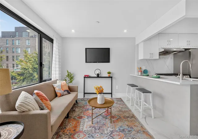 Photo 2 of Condo for sale at 643 5th Avenue #6B, New York, NY 11215 | MLS# 1035413 | Listing updated on 2026-09-15