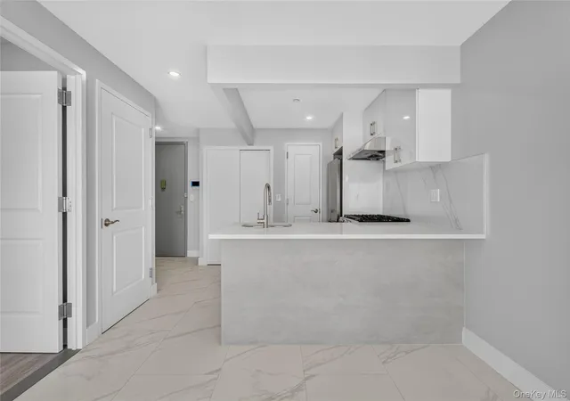 Photo 4 of Condo for sale at 643 5th Avenue #4A, New York, NY 11215 | MLS# 1035427 | Listing updated on 2026-09-15
