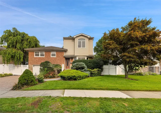 Photo 1 of Single family home for sale at 26 Kathleen Dr E, Oyster Bay, NY 11791 | MLS# 1035555 | Listing updated on 2026-09-13