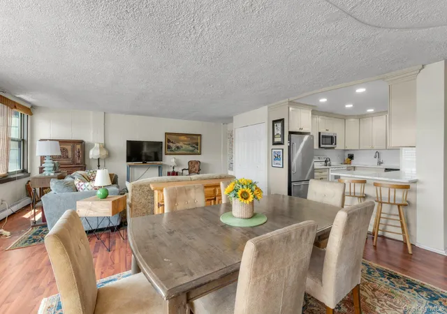Listing Photo 5 - Condo for sale in building located at 9-15 166Th St, Queens, NY 11357 - Unit #3A