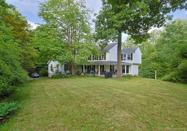 Photo 1 of Single family home for sale at 1215 Route 211 W, Mount Hope, NY 10940 | MLS# 1035791 | Listing updated on 2026-09-10