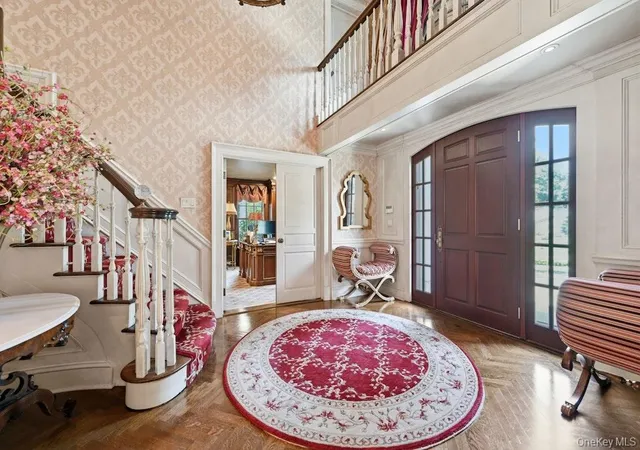 Photo 4 of Single family home for sale at 2 Kalb Ct, Huntington, NY 11746 | MLS# 1035997 | Listing updated on 2026-09-10