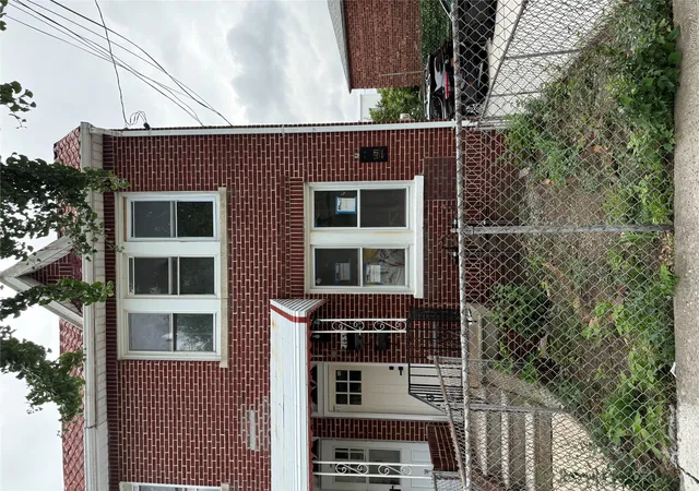 Photo 4 of House for sale at 1431 Merry Ave, New York, NY 10461 | MLS# 1036062 | Listing updated on 2026-10-10