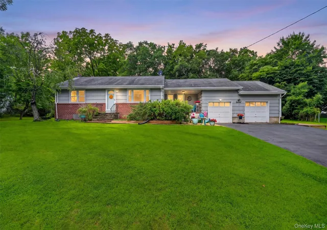 Photo 1 of Sale Pending at 11 Lorraine Ct, Clarkstown, NY 10956 | MLS# 1036066 | Listing updated on 2026-09-14