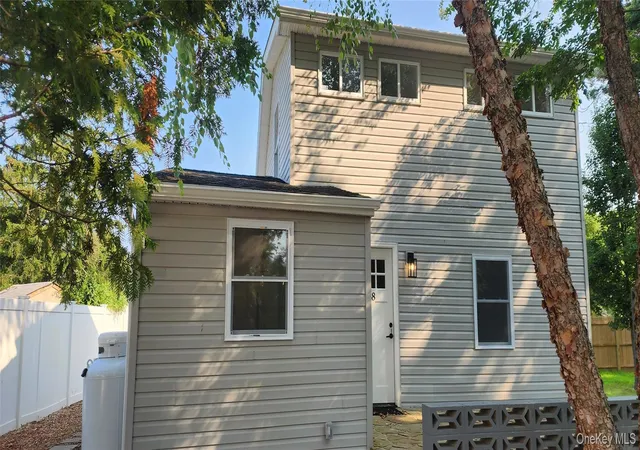 Photo 3 of Single family home for sale at 68 Montauk Dr, Brookhaven, NY 11951 | MLS# 1036191 | Listing updated on 2026-10-06