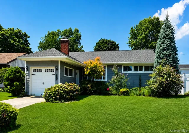 Photo 1 of Sale Pending at 188 1st Avenue, Oyster Bay, NY 11762 | MLS# 1036458 | Listing updated on 2026-09-09