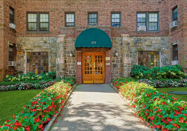 Photo 1 of Sale Pending at 253 Garth Rd #3E, Eastchester, NY 10583 | MLS# 1036574 | Listing updated on 2026-09-10