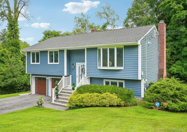 Photo 3 of Single family home for sale at 111 Hilltop Rd, Monroe, NY 10950 | MLS# 1036585 | Listing updated on 2026-10-07