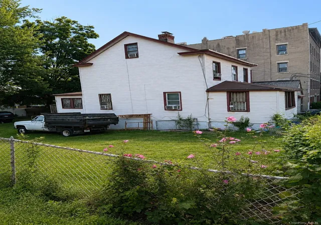 Photo 3 of Sale Pending at 111 Lincoln Ave, New Rochelle, NY 10801 | MLS# 1036600 | Listing updated on 2026-09-10
