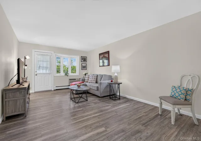 Photo 4 of Sale Pending at 2 Anchorage #5A, Oyster Bay, NY 11771 | MLS# 1036702 | Listing updated on 2026-09-11