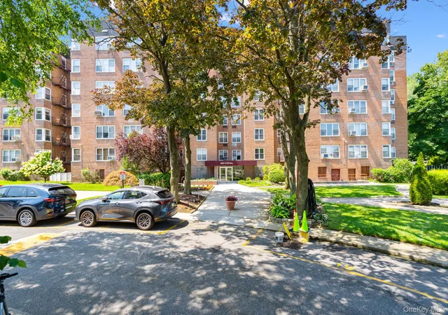 Listing Photo 3 - Condo for sale in building located at 209-15 18Th Ave, New York, NY 11360 - Unit #3D