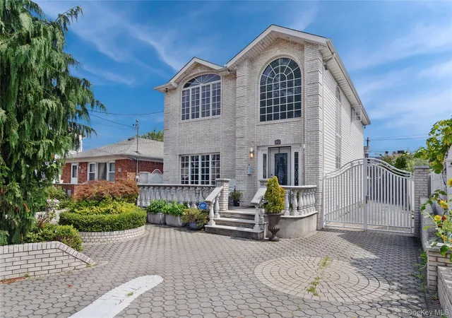 Photo 2 of Single family home for sale at 158 23 92nd Street, New York, NY 11414 | MLS# 1037044 | Listing updated on 2026-10-08