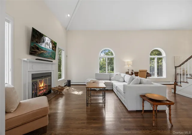 Photo 4 of Single family home for sale at 9 Elizabeth Ct, Ossining, NY 10510 | MLS# 1037094 | Listing updated on 2026-09-15
