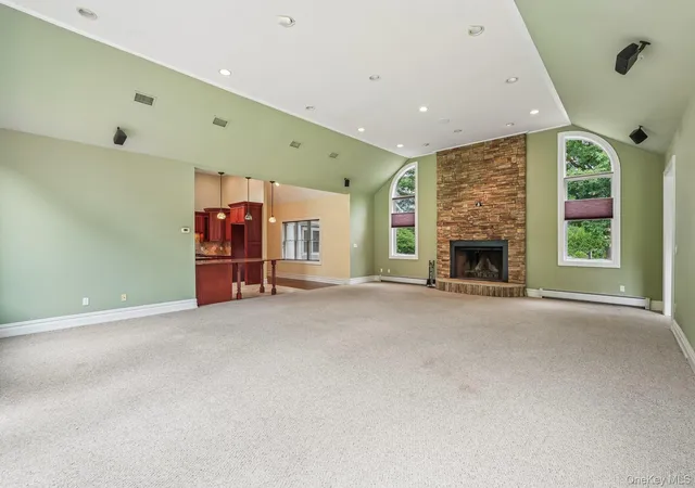 Photo 4 of Sale Pending at 55 Strawtown Rd, Clarkstown, NY 10956 | MLS# 1037097 | Listing updated on 2026-10-09