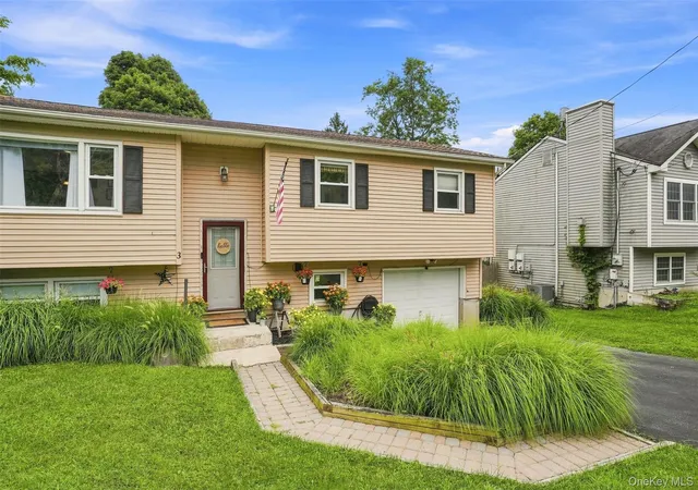 Photo 1 of Sale Pending at 3 Edmunds Ln, Montgomery, NY 12586 | MLS# 1037222 | Listing updated on 2026-09-10