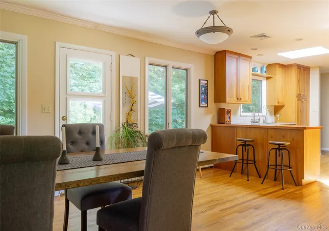 Photo 4 of Single family home for sale at 133 White Schoolhouse Rd, Rhinebeck, NY 12572 | MLS# 1037254 | Listing updated on 2026-09-22