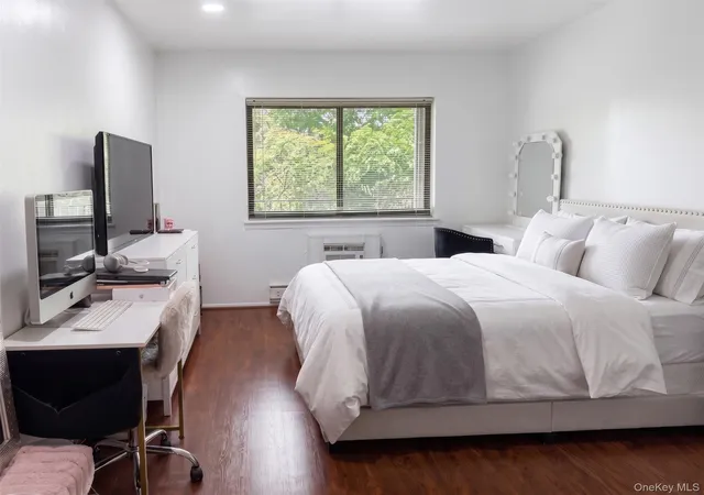 Photo 3 of Condo for sale at 115 Dehaven Dr #205, Yonkers, NY 10703 | MLS# 1037263 | Listing updated on 2026-09-27