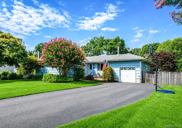 Photo 1 of Sale Pending at 248 6th Avenue, Smithtown, NY 11780 | MLS# 1037603 | Listing updated on 2026-09-11