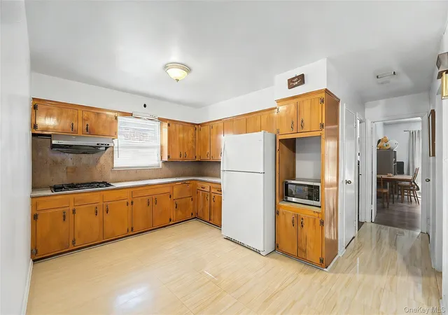Photo 3 of House for sale at 3644 170th Street, New York, NY 11358 | MLS# 1037612 | Listing updated on 2026-10-28