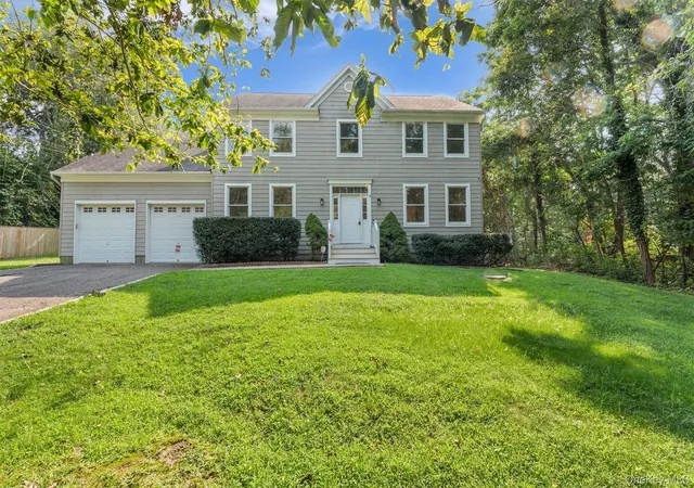 Photo 1 of Single family home for sale at 1871 Edwards Ave, Riverhead, NY 11933 | MLS# 1037778 | Listing updated on 2026-09-13