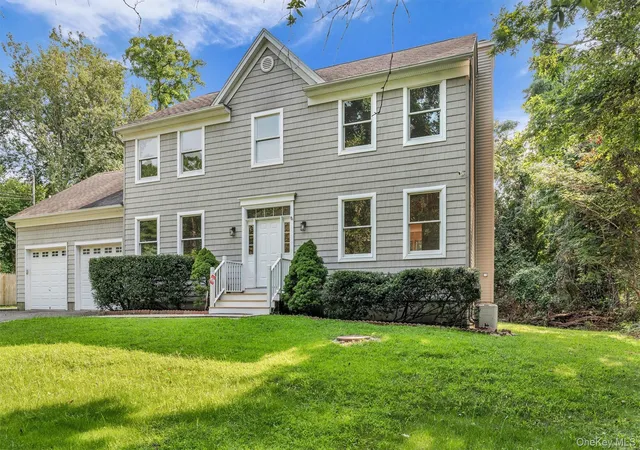 Photo 2 of Single family home for sale at 1871 Edwards Ave, Riverhead, NY 11933 | MLS# 1037778 | Listing updated on 2026-09-13