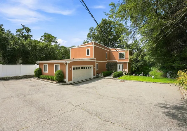 Photo 2 of Sale Pending at 444 West St, Harrison, NY 10528 | MLS# 1037920 | Listing updated on 2026-09-11