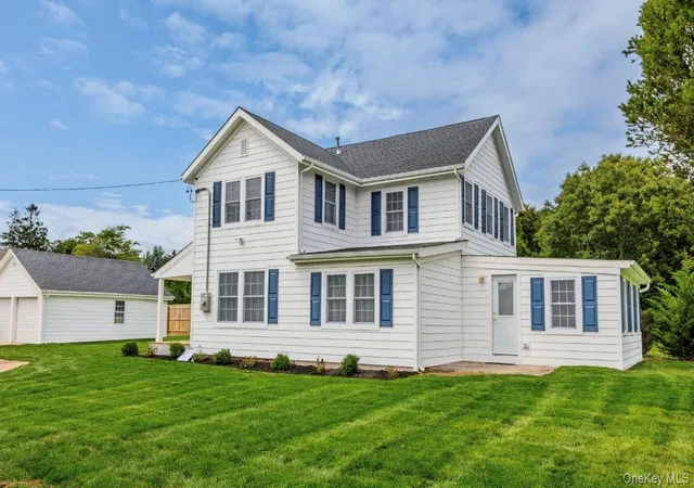 Single family home for sale at 12 Pleasant Ave, Southampton, NY 11977 | MLS# 1037938