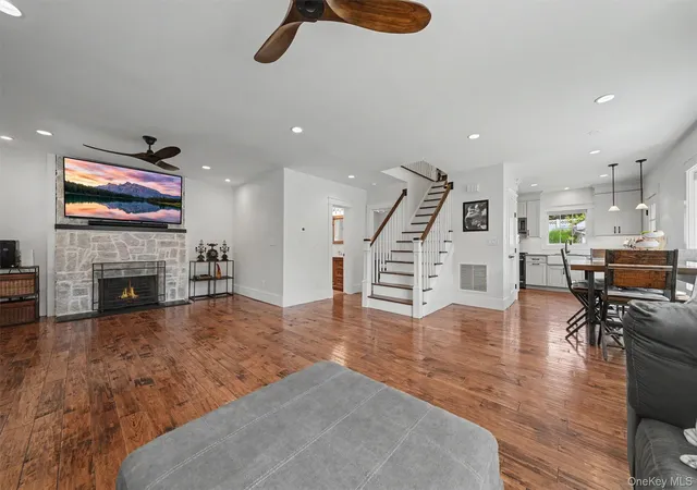Photo 3 of Sale Pending at 26 Gedney Ter, White Plains, NY 10605 | MLS# 1037965 | Listing updated on 2026-09-09