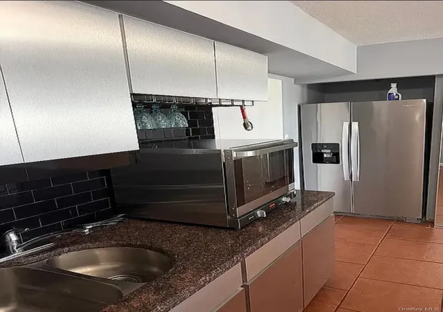 Photo 3 of Condo for sale at 725 Miller Ave #410, Hempstead, NY 11520 | MLS# 1038055 | Listing updated on 2026-09-11