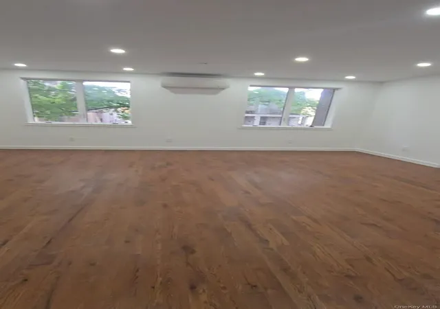 Listing Photo 4 - Condo for sale in building located at 2041 Strauss St, New York, NY 11212