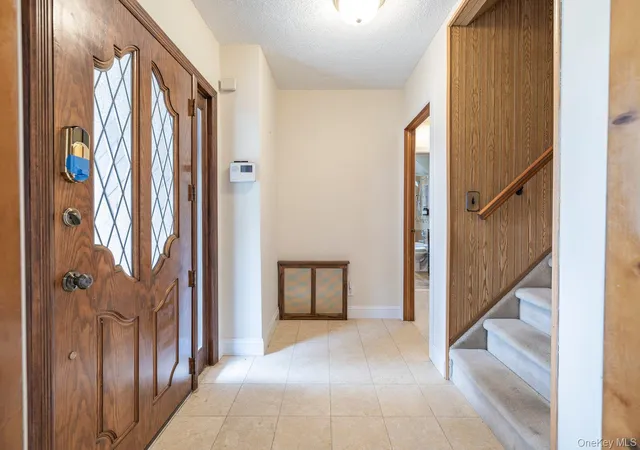 Photo 4 of Single family home for sale at 791 Cornwell Ave, Hempstead, NY 11565 | MLS# 1038367 | Listing updated on 2026-10-11